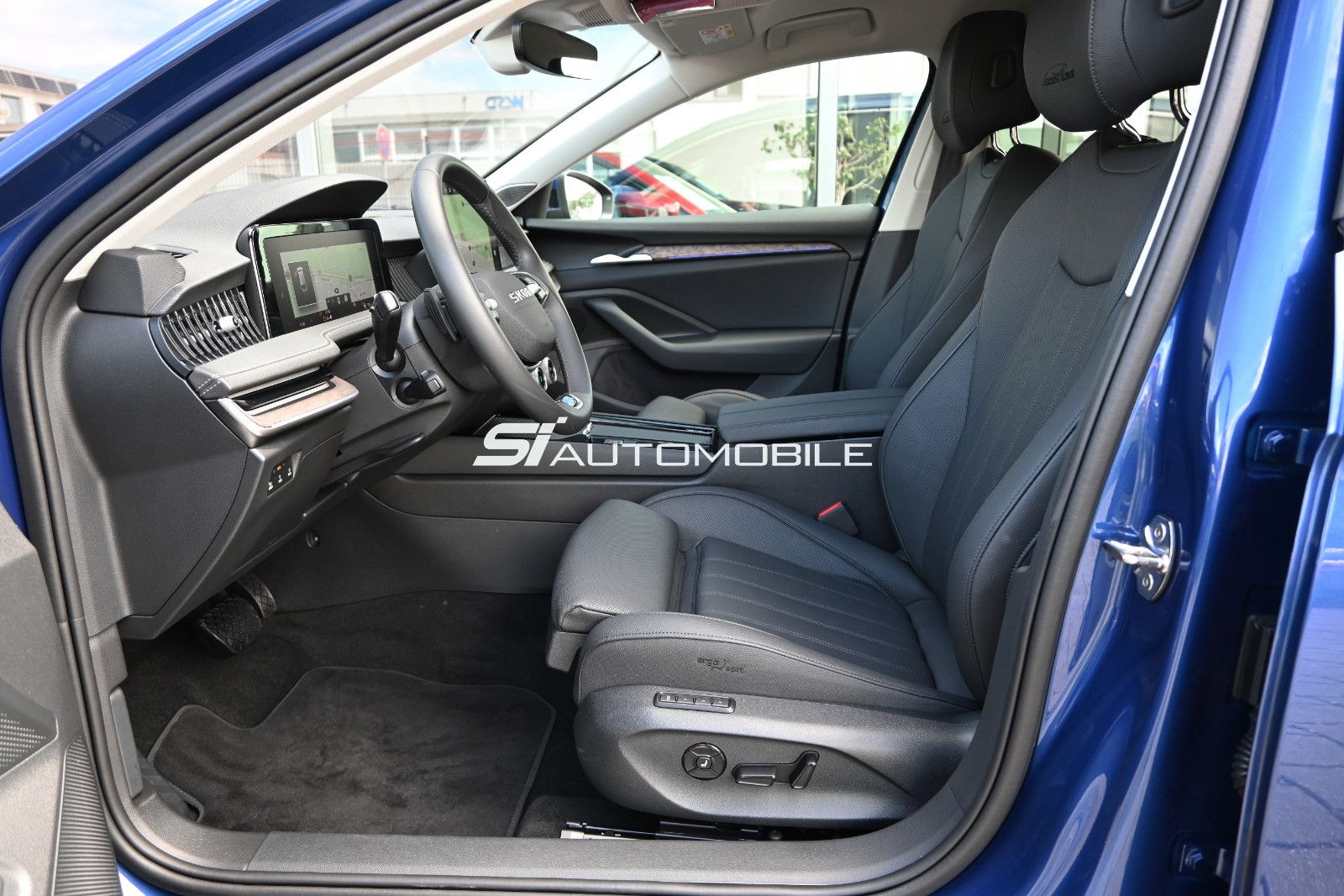 Fahrzeugabbildung SKODA Superb 2.0 TDI L&K Combi °ACC°AHK°HUD°STHZG°360°