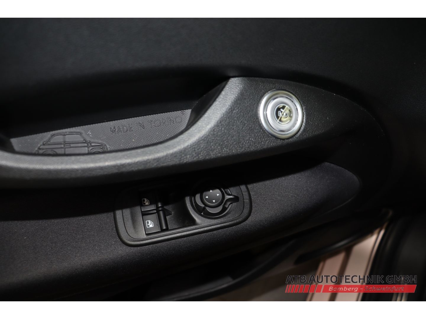 Fahrzeugabbildung Fiat 500e Cabrio 42kWh SOH 95,7% Komfort- und Stylepa