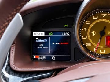صورة مصغرة 12 لـ 2020 Ferrari GTC4LUSSO