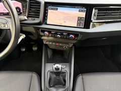 Fahrzeugabbildung Audi A1 Sportback 30 TFSI adv. Navi*Sitzh*PDC*App*Alu