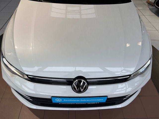Fahrzeugabbildung Volkswagen Golf 1.5 eTSI DSG LIFE PANORAMA NAVI GJR HUD