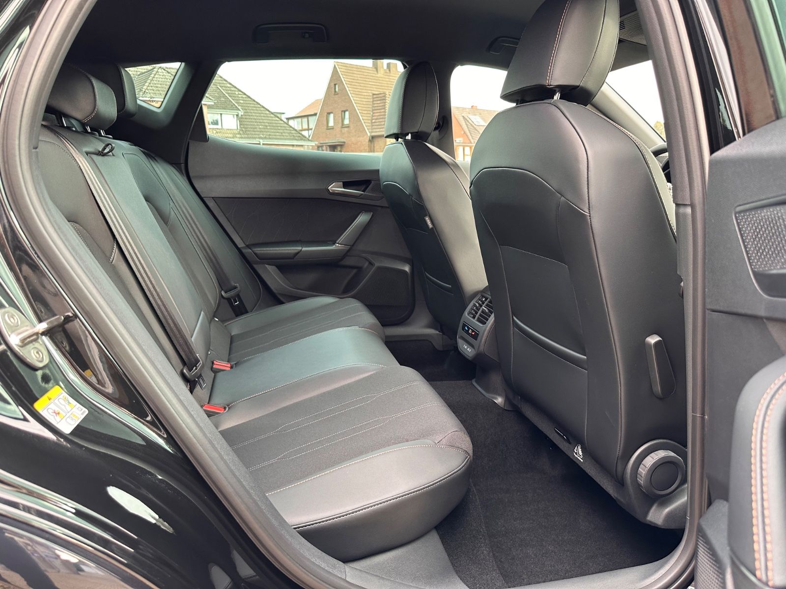Fahrzeugabbildung CUPRA Formentor 2.0 TSI 4Drive AHK/ACC/LED/SHZ/RFK/PDC