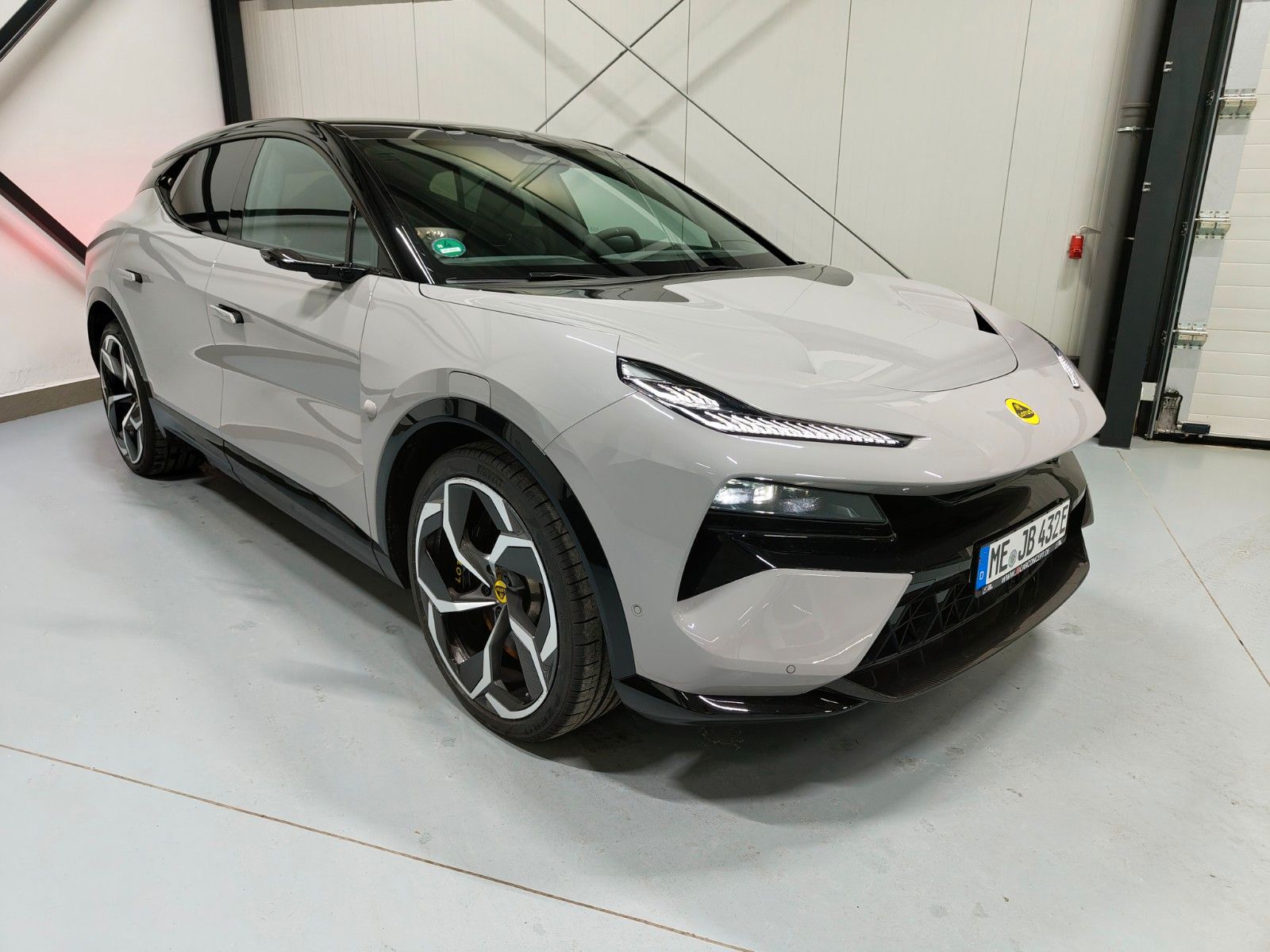 LOTUS Eletre