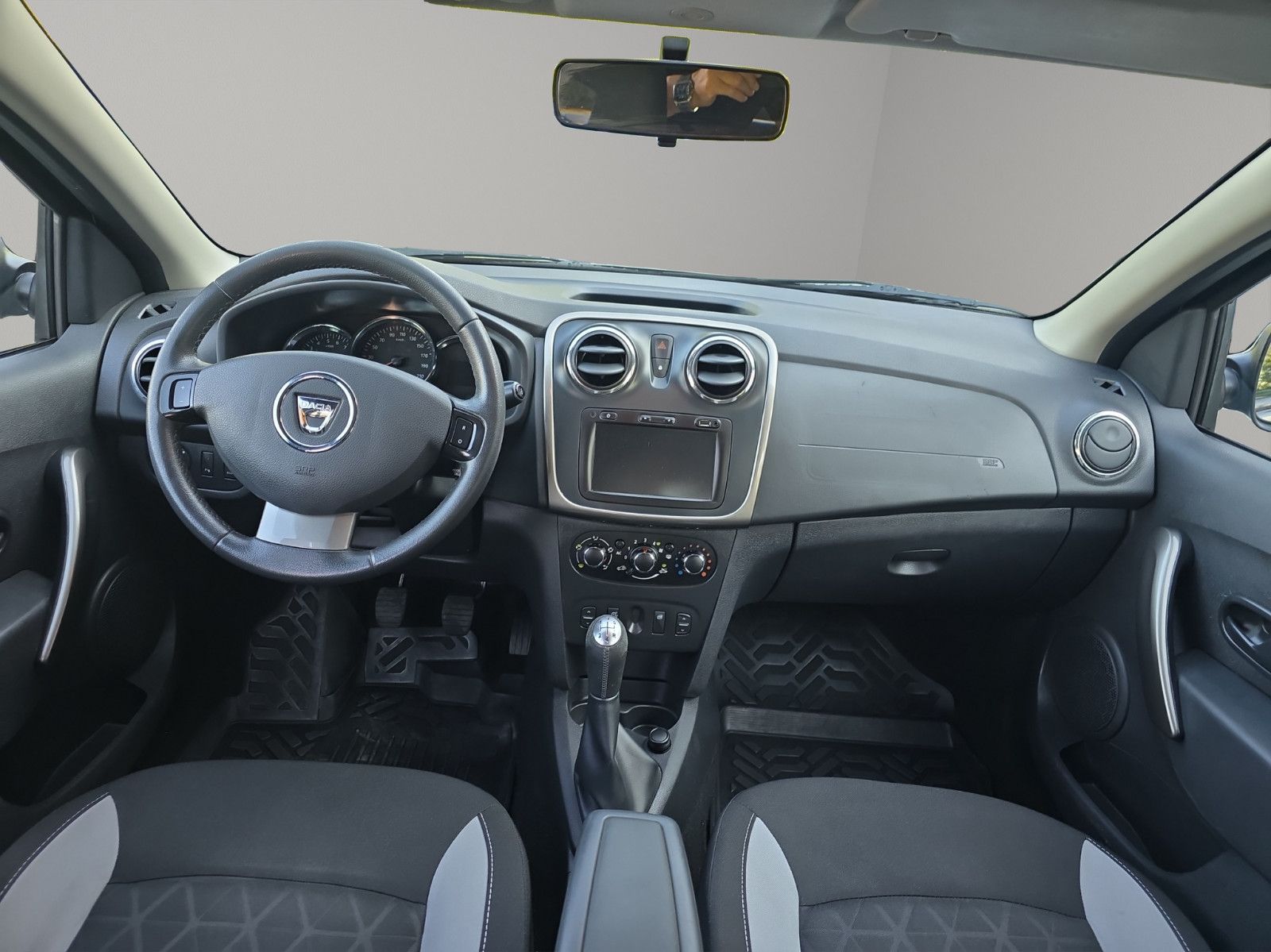 Fahrzeugabbildung Dacia Sandero II Stepway Prestige AHK KLIMA NAVI