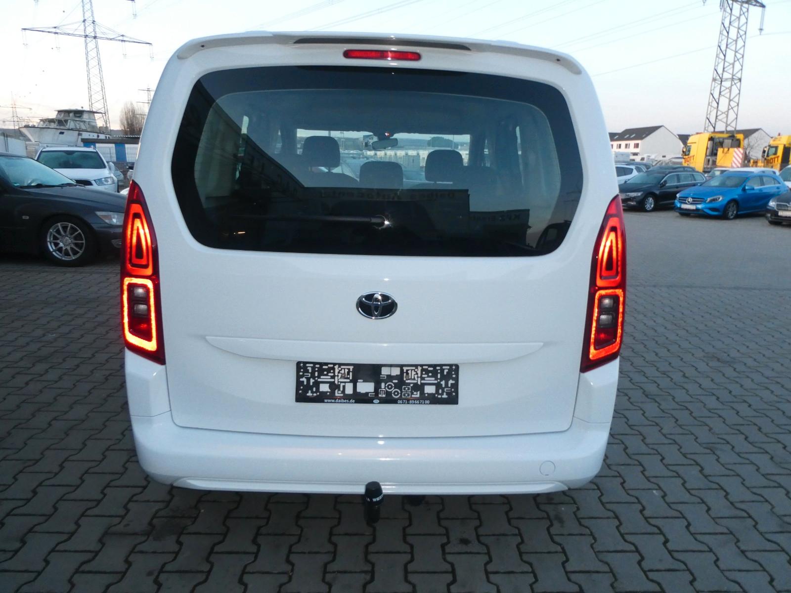 Toyota Proace City Verso L1 Shuttle