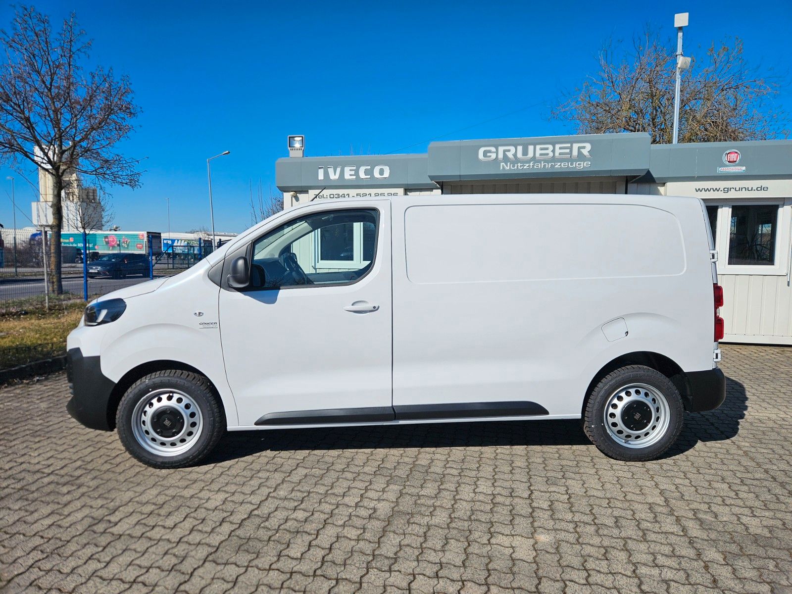Fahrzeugabbildung Fiat Scudo Kastenwagen L2 145 PS/Worksite Paket