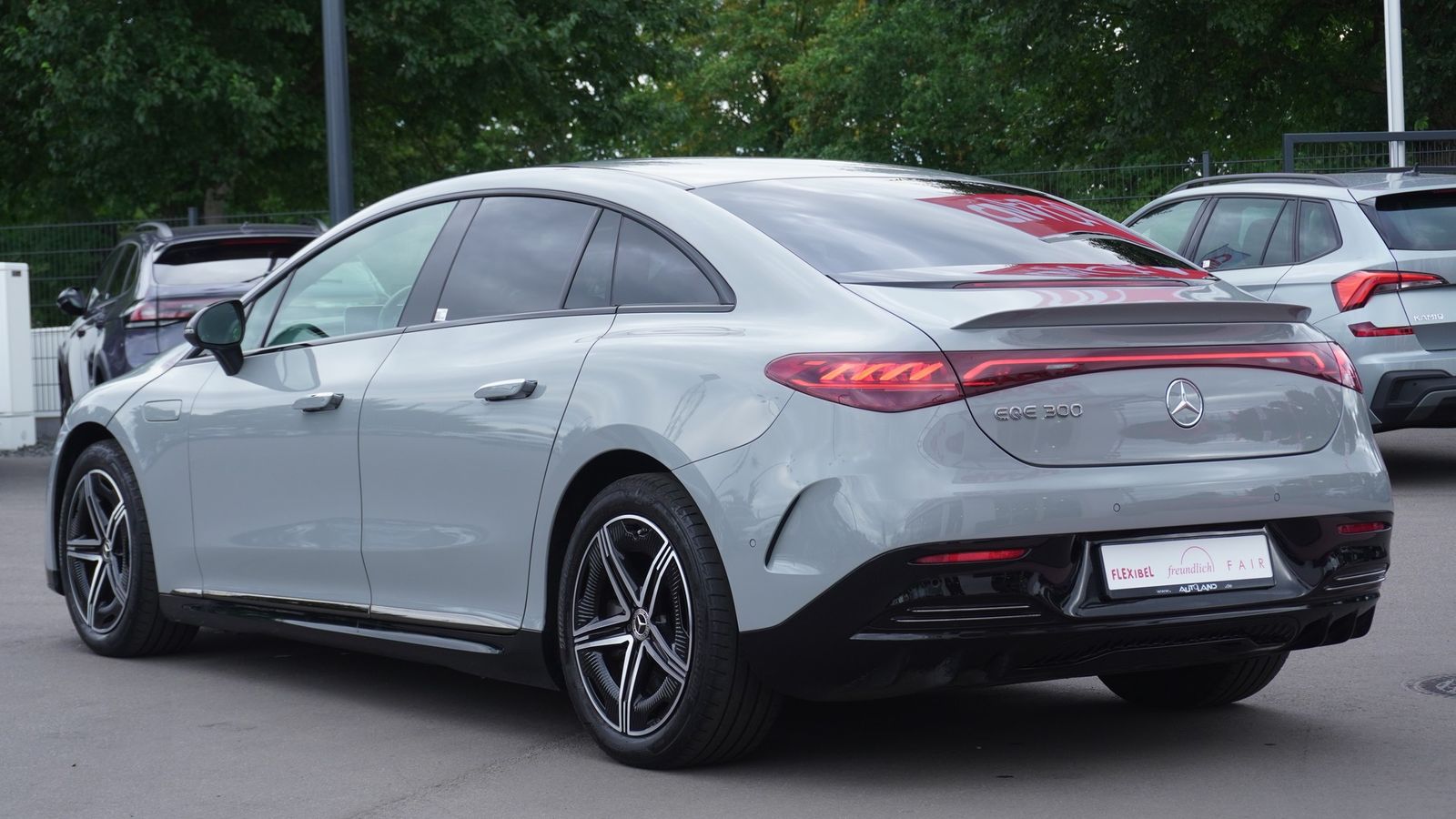 Mercedes-Benz EQE 300 AMG Line Memory Kamera AHK Standheizung foto 8
