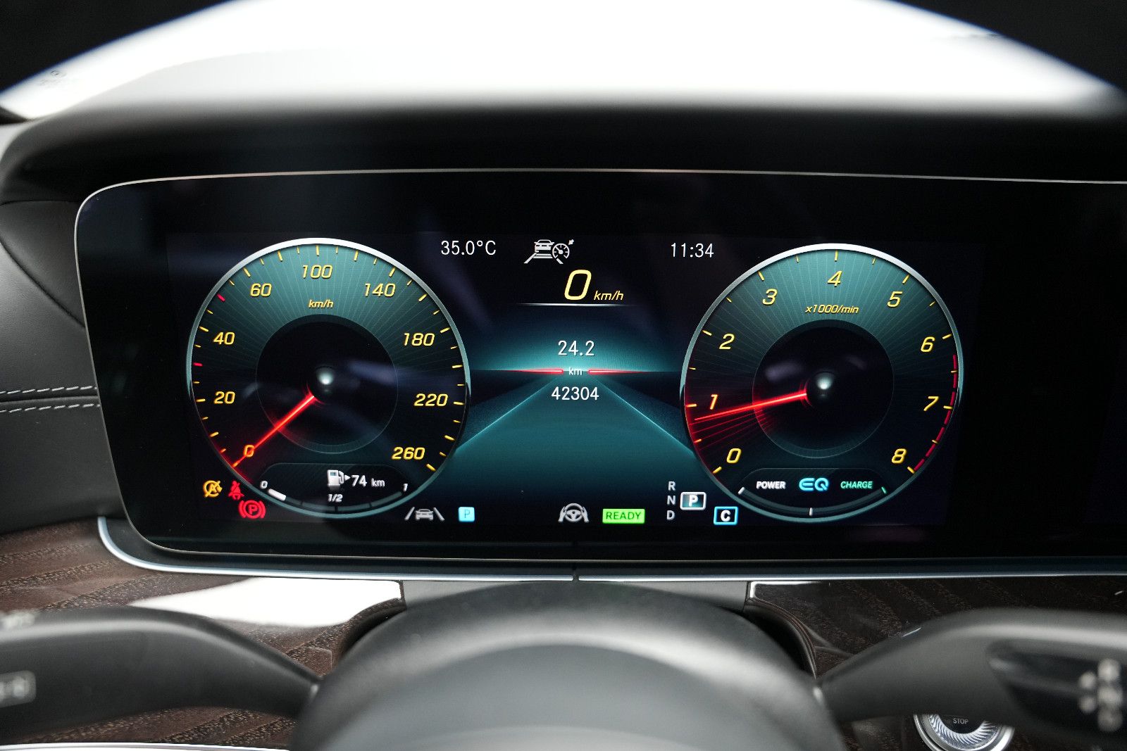 Fahrzeugabbildung Mercedes-Benz E 450 Cabrio AMG/BURMESTER/HUD/AMBIENTE/MASSAGE/