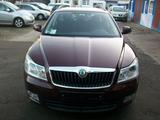 Skoda Octavia Combi 1.2 TSI Ambition*DSG*Klima*PDC*AHK - Skoda Octavia aus 2012 mit Benzin-Antrieb: Kombi