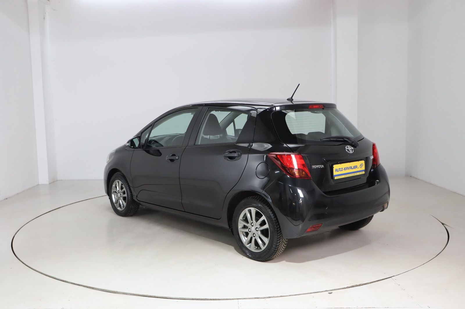 Fahrzeugabbildung Toyota Yaris * RFK * Sitzhzg. * Bluetooth Comfort