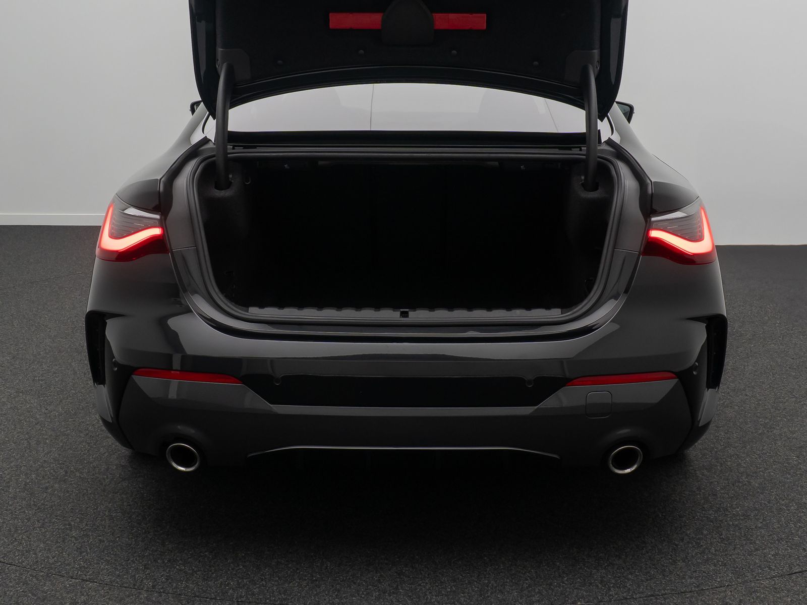 Fahrzeugabbildung BMW 420i xD Coupé M Sport Kamera DAB HiFi Leder 18"