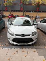 Ford Focus Mk3 ST-Line | 210 PS | Tüv 07/... - Ford Focus: Kleinwagen