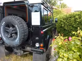 Land Rover Defender 90 Td4 Station Wagon SE  TÜV 2027 St.Hz - Land Rover Defender Se mit Diesel-Antrieb