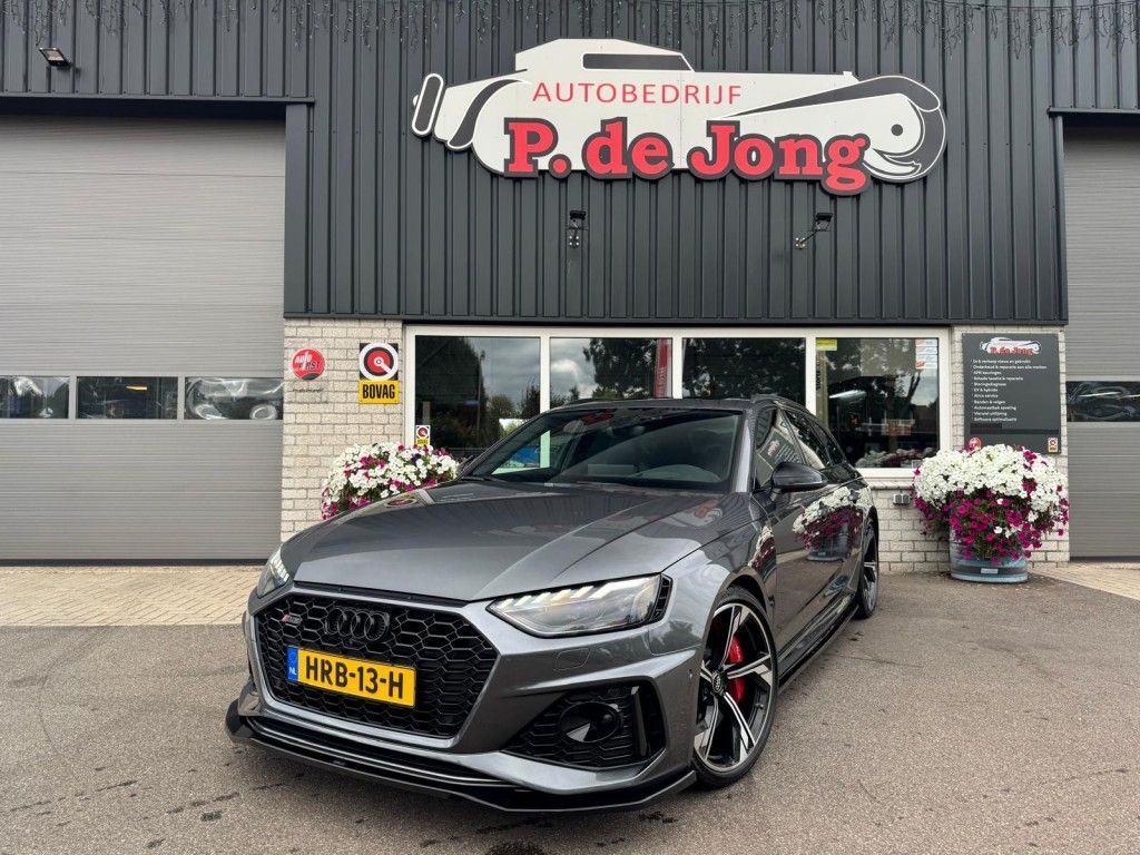 Image of Audi RS4