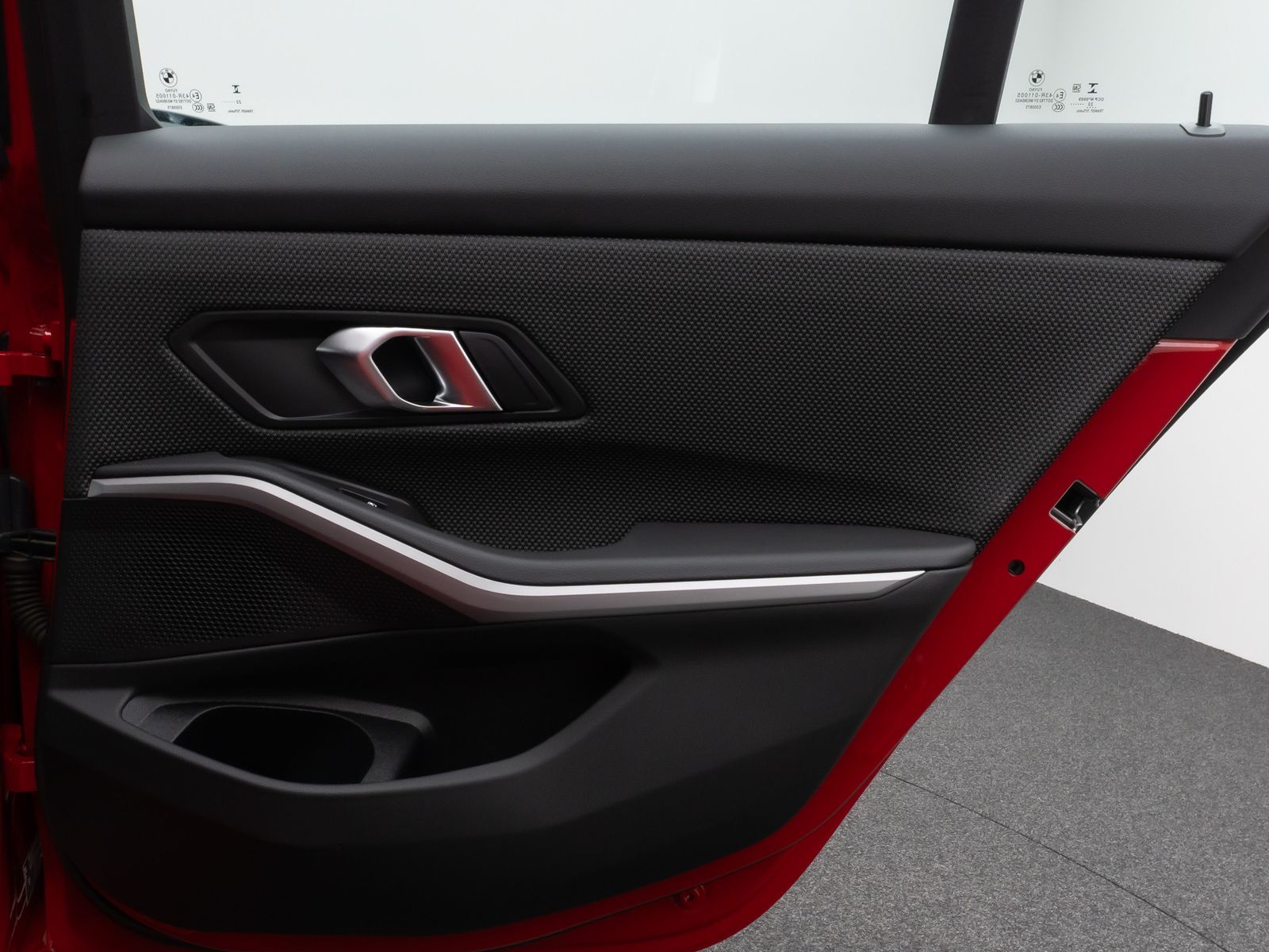 Fahrzeugabbildung BMW 330e DAB CockPit+ PDC LED Geschwindigkeitsreg.