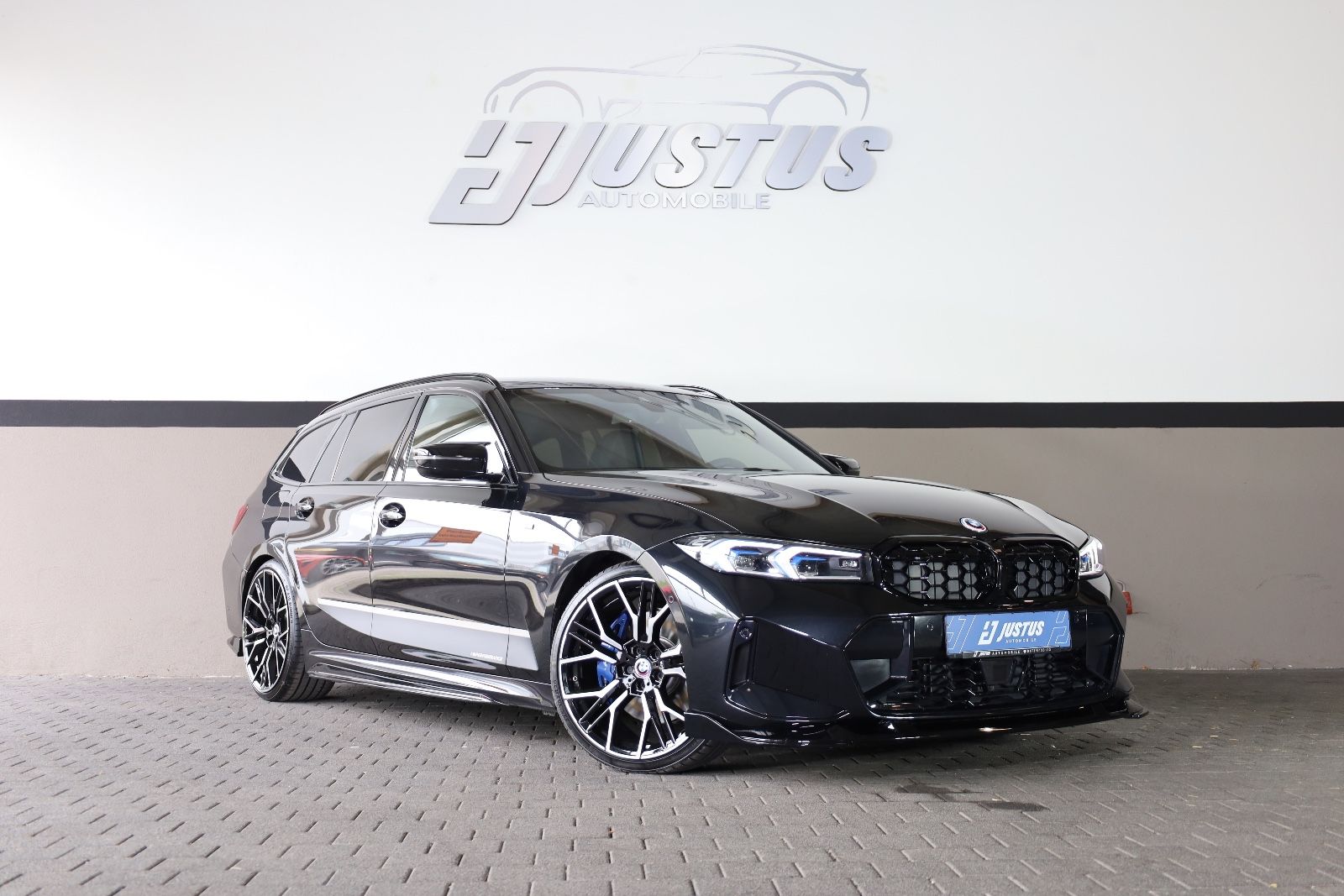 BMW 330e xDrive/M/WideScreen/HUD/ACC/KAMERA/DAB/R20