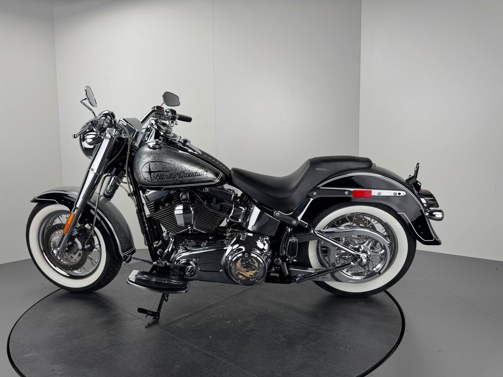Fahrzeugabbildung Harley-Davidson SOFTAIL HERITAGE *ShinyGreyStar *Costum