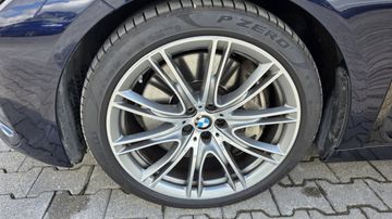 BMW 750 - 9