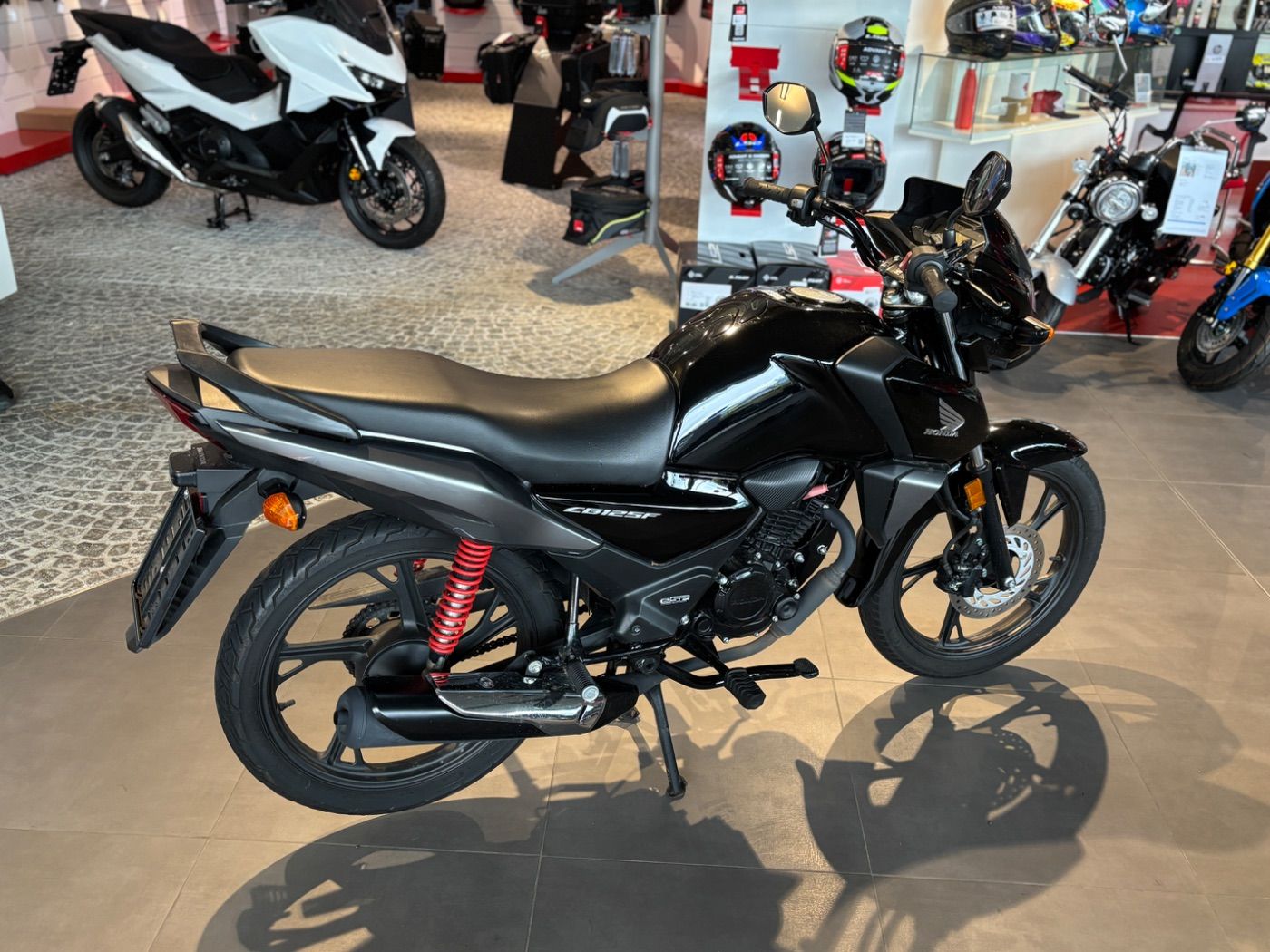 Fahrzeugabbildung Honda CBF 125