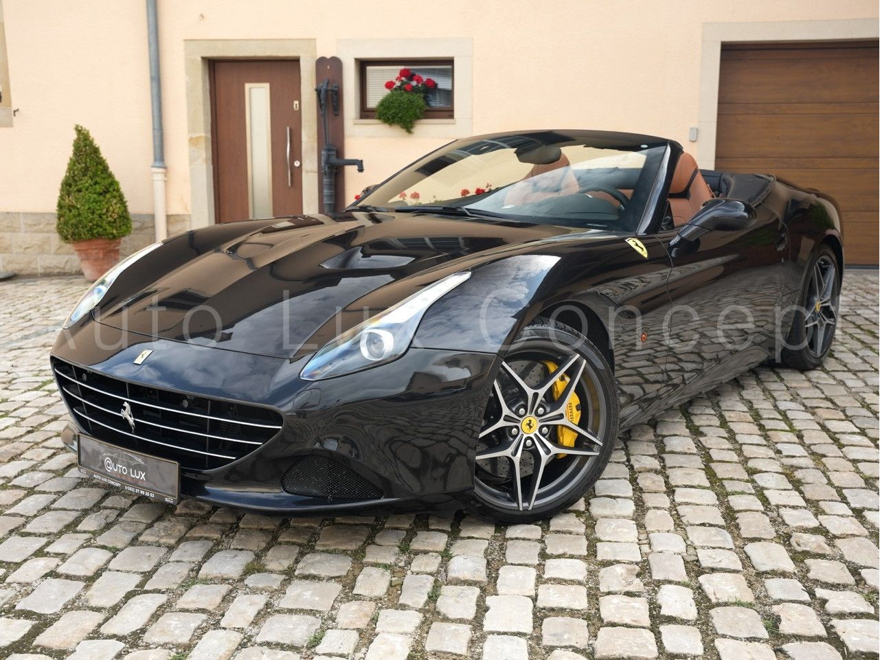 FERRARI California