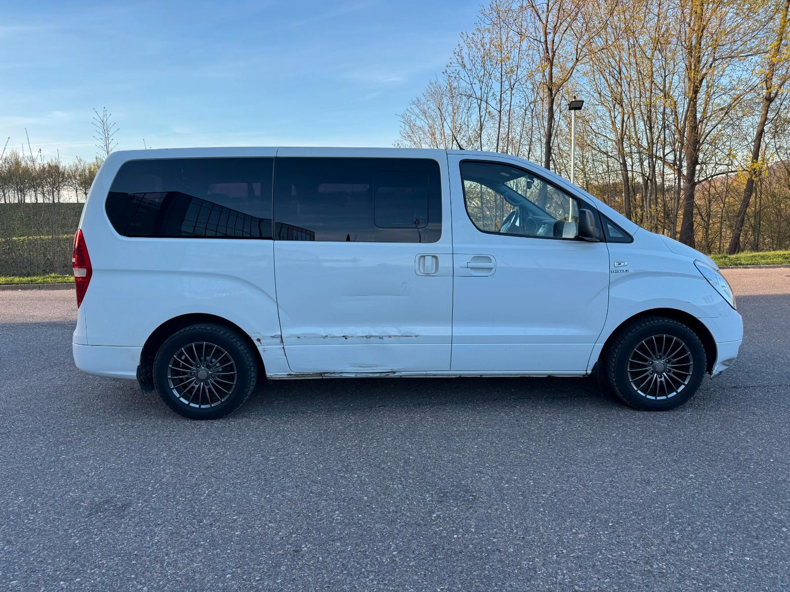 Hyundai H-1 Travel Premium Automatik,Leder,8 Sitze,Klima