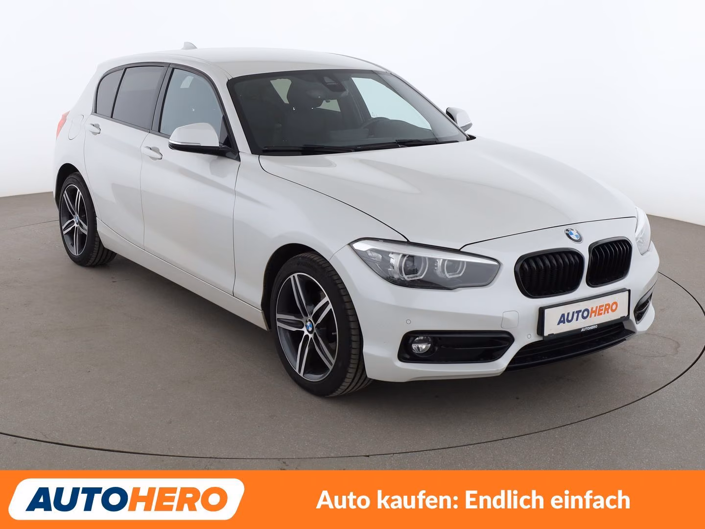 BMW 118i Edition Sport Line Shadow Aut.*NAVI*LED*PDC