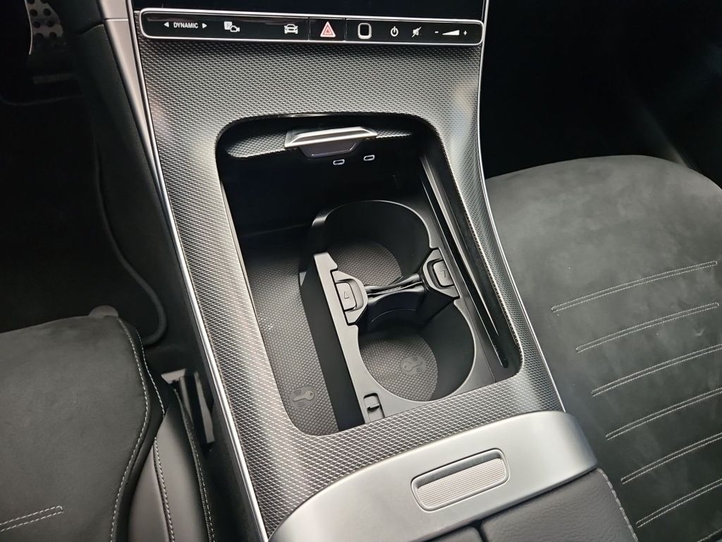 Fahrzeugabbildung Mercedes-Benz C 180 T AMG Night AHK Totwi. Navi LED SHZ Ambie.