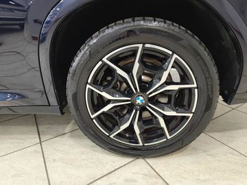 BMW X4 - 11