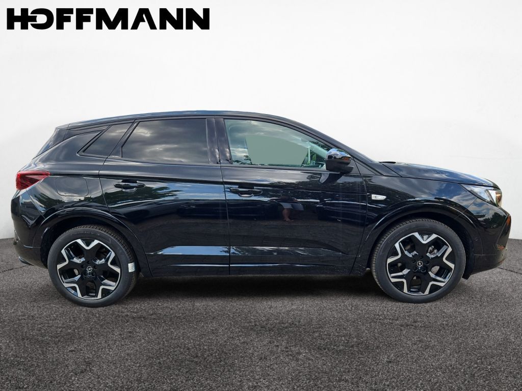 Fahrzeugabbildung Opel Grandland 1.2 GS Navi LED Matrix Park&Go WKR Alu