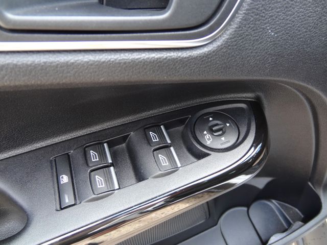 Fahrzeugabbildung Ford B-MAX Titanium/2.Hd/Navi/AHK/SitzH/Kamera/74TKM/