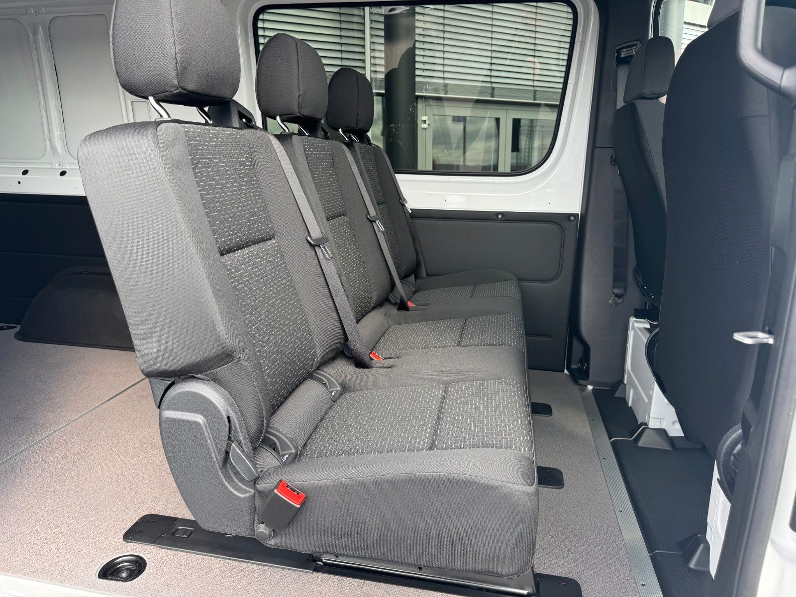 Fahrzeugabbildung Mercedes-Benz Sprinter 317 CDI 3665 Mixto/DoKa Klima Kamera