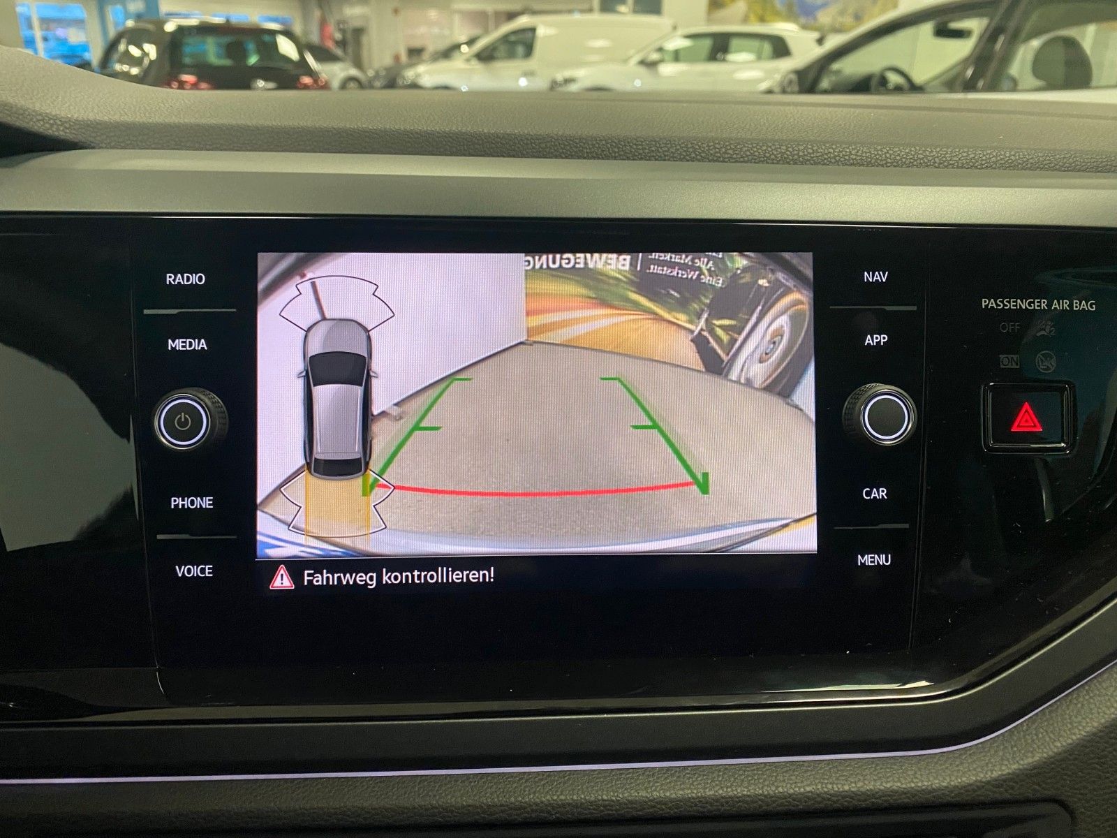 Fahrzeugabbildung Volkswagen Taigo 1.5 TSI DSG R-LINE+Black Style+ACC+Matrix+