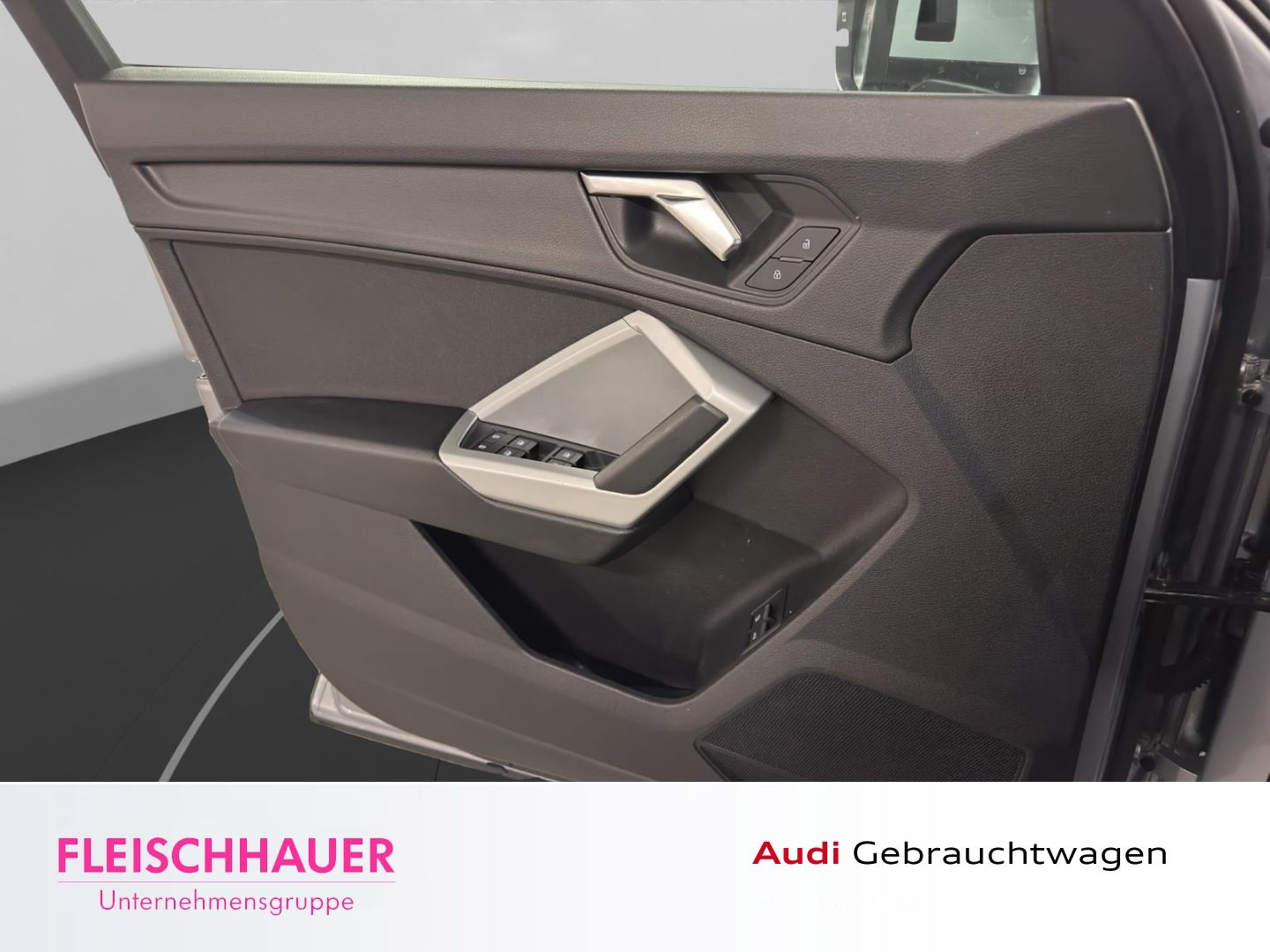 Audi Q3 45 TFSI e Navi+LED+ACC+VC+17''+PDC+el. Heckkl foto 12