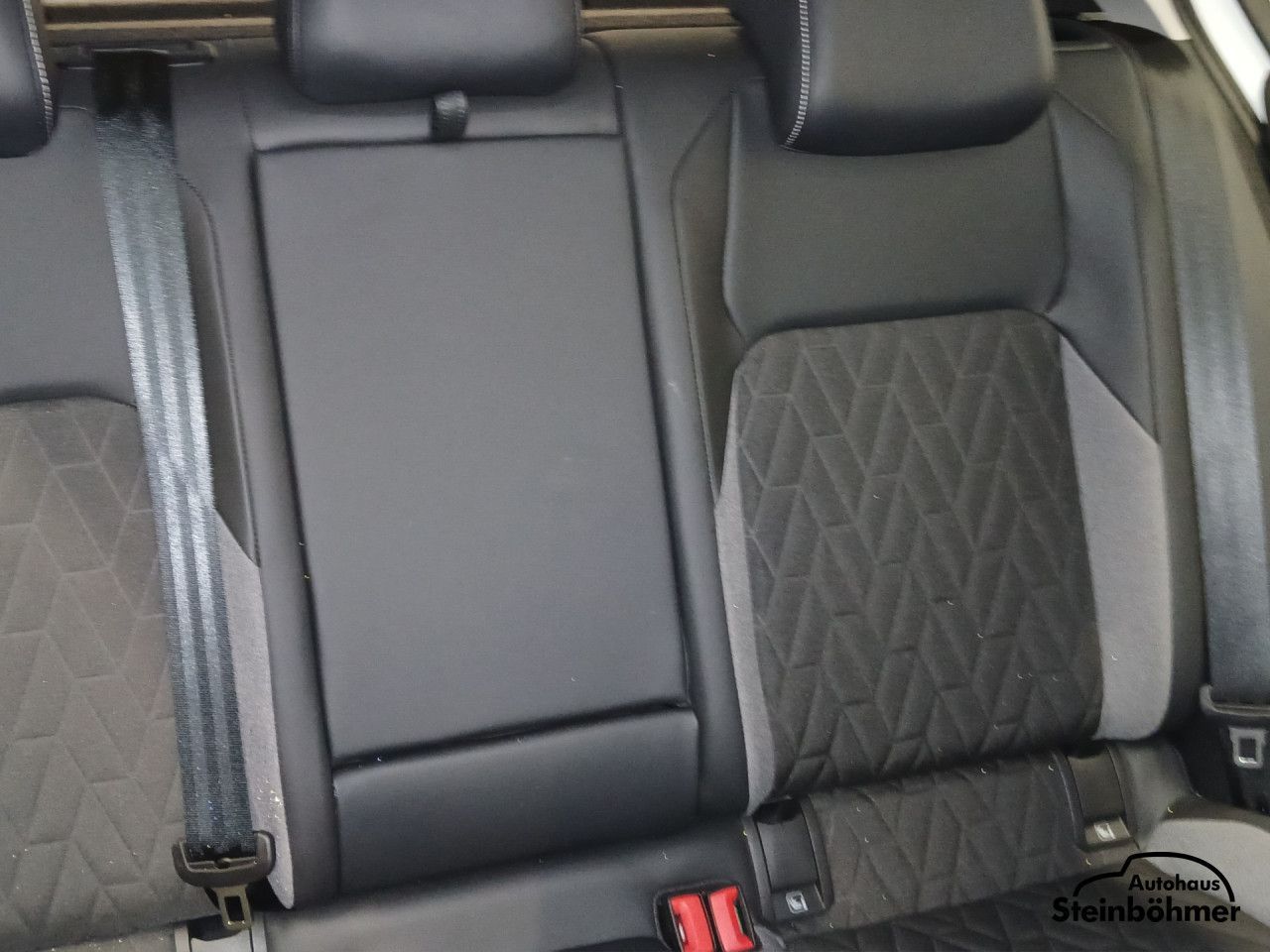 Volkswagen Golf - Bild 14