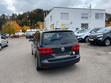 Volkswagen Touran - 8