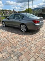 BMW 730d xDrive Facelift TÜV Neu 2. Hand - BMW 730 mit Facelift