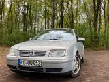 Volkswagen Bora 1.6 Basis - Volkswagen Bora: Basis