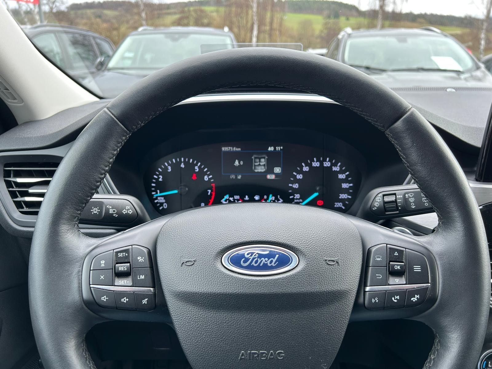 Fahrzeugabbildung Ford Kuga Titanium°LED°AHK°HeadUp°Winterpaket°Kamera