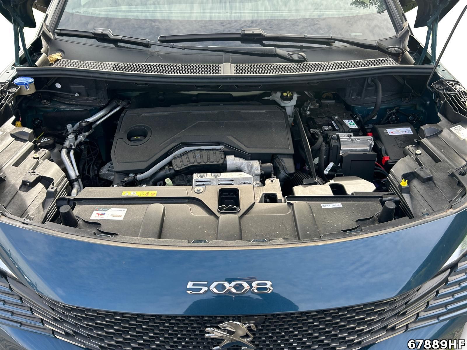 Fahrzeugabbildung Peugeot 5008 1.2 Hybrid 136, GT