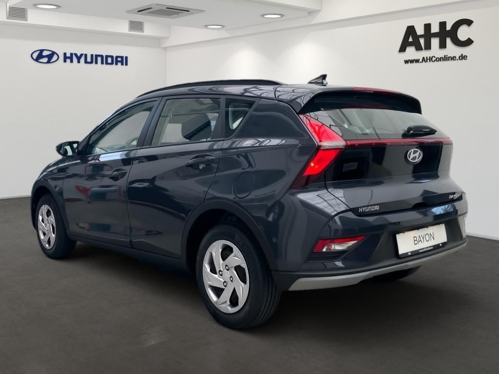 Fahrzeugabbildung Hyundai BAYON 1.0 T-GDI 6-MT Select Navi KAM PDC SpurH