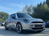 MINI Cooper E Classic Trim Paket S 18-Zoll/LKH/HeadUp - silberne MINI Cooper E
