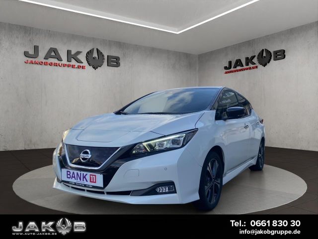 Nissan Leaf TEKNA 40kWh Batterie +LED+WINTERPAKET 11...