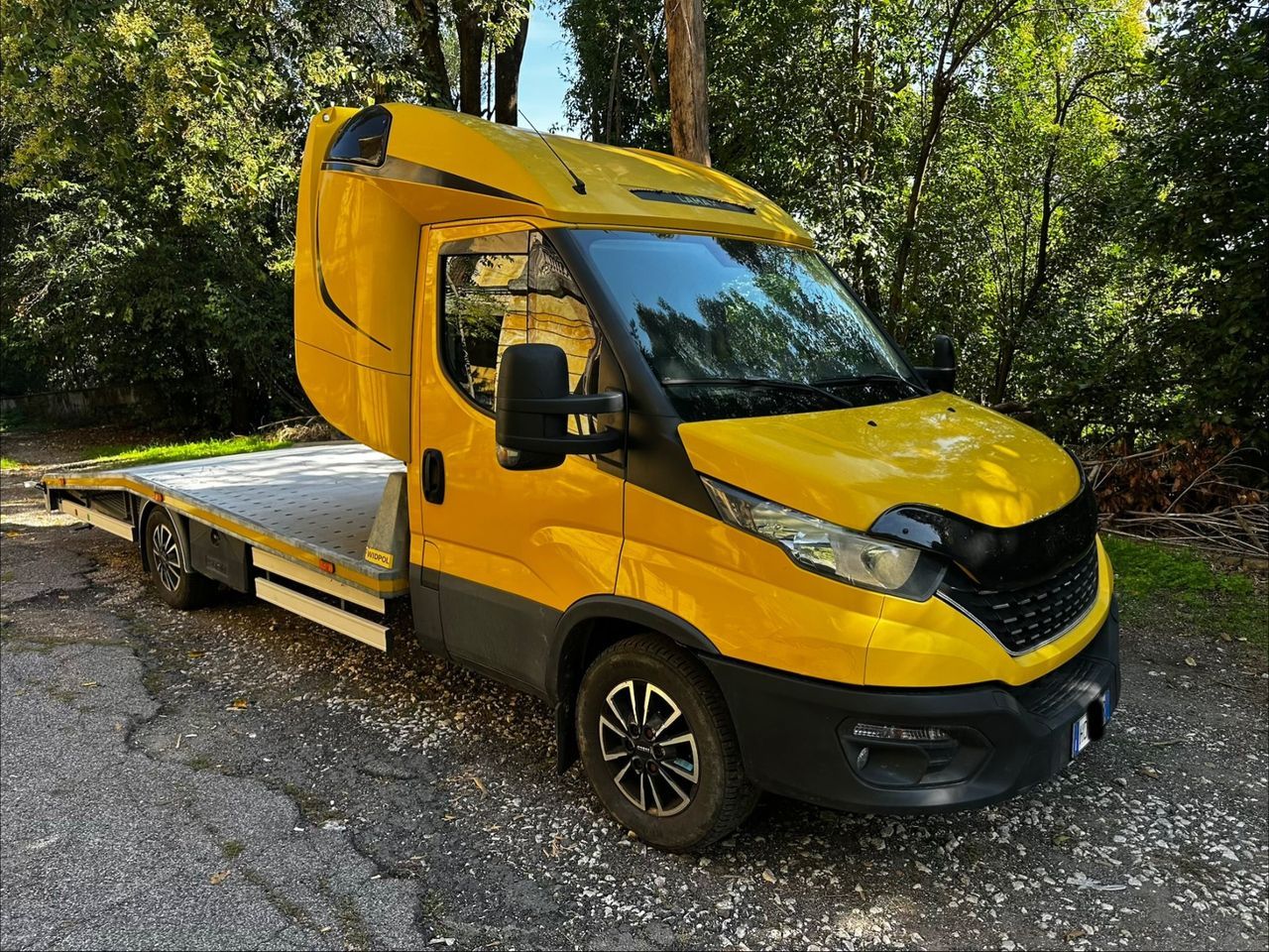 Iveco Daily Carroattrezzi Patente B Cabinato Ful imagem 2