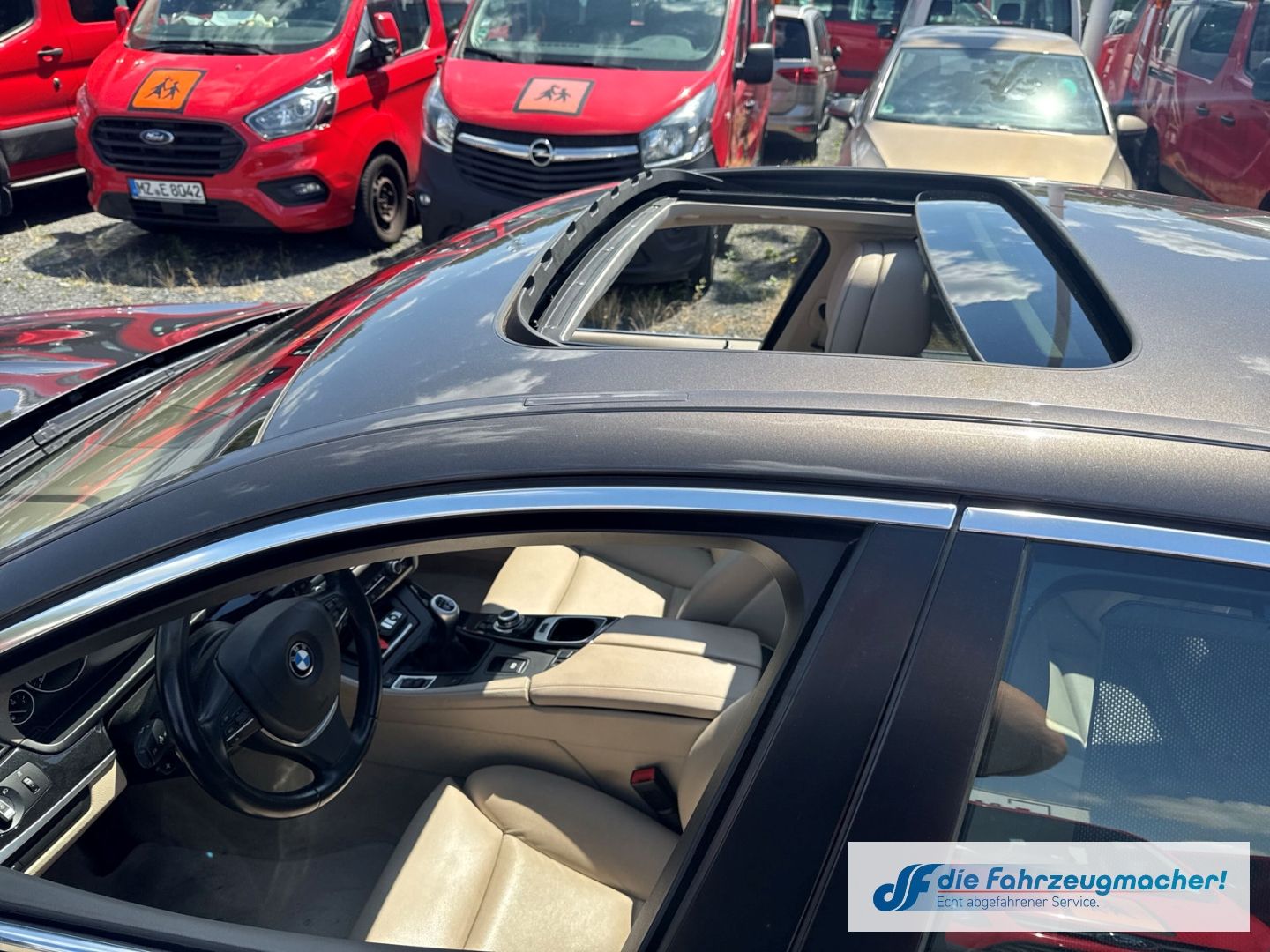 Fahrzeugabbildung BMW 523 i AHK-el. klappb. Navi Soundsystem *EXPORT