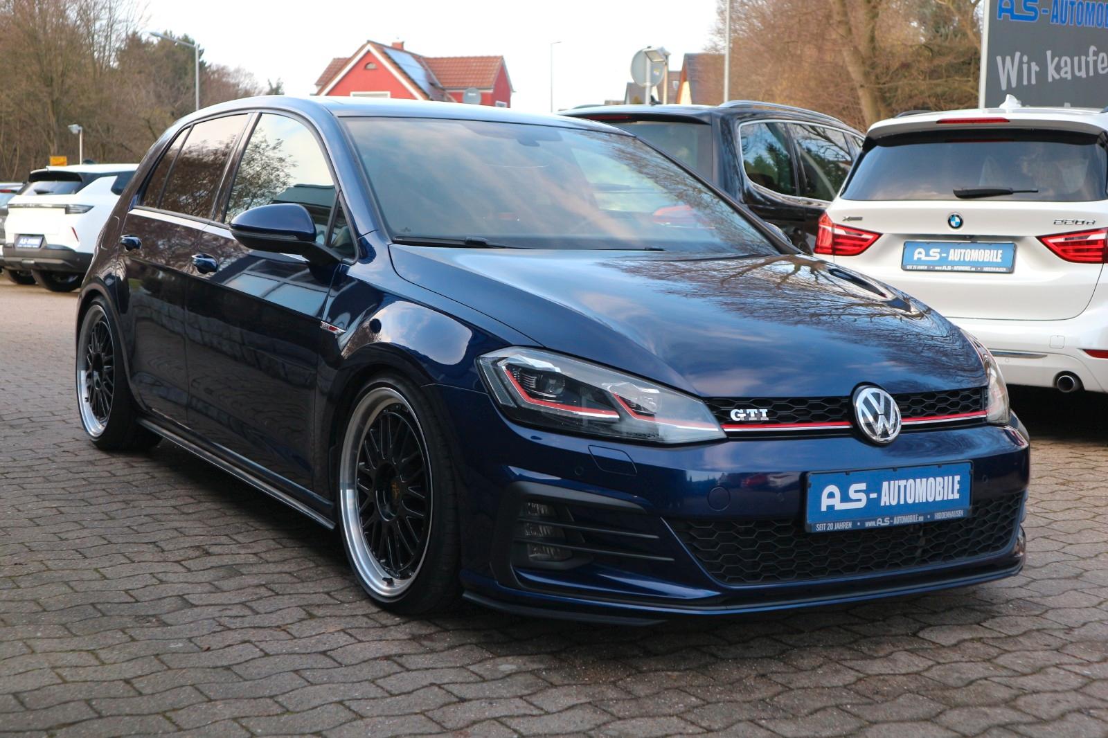 Volkswagen Golf GTI VII Lim. BMT *2.HD/PANO/ACC/XENON/LED*