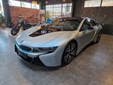 BMW i8  7.300km  Sammlerzustand  Garantie Silber - gebrauchte BMW i8 aus dem Jahr 2015