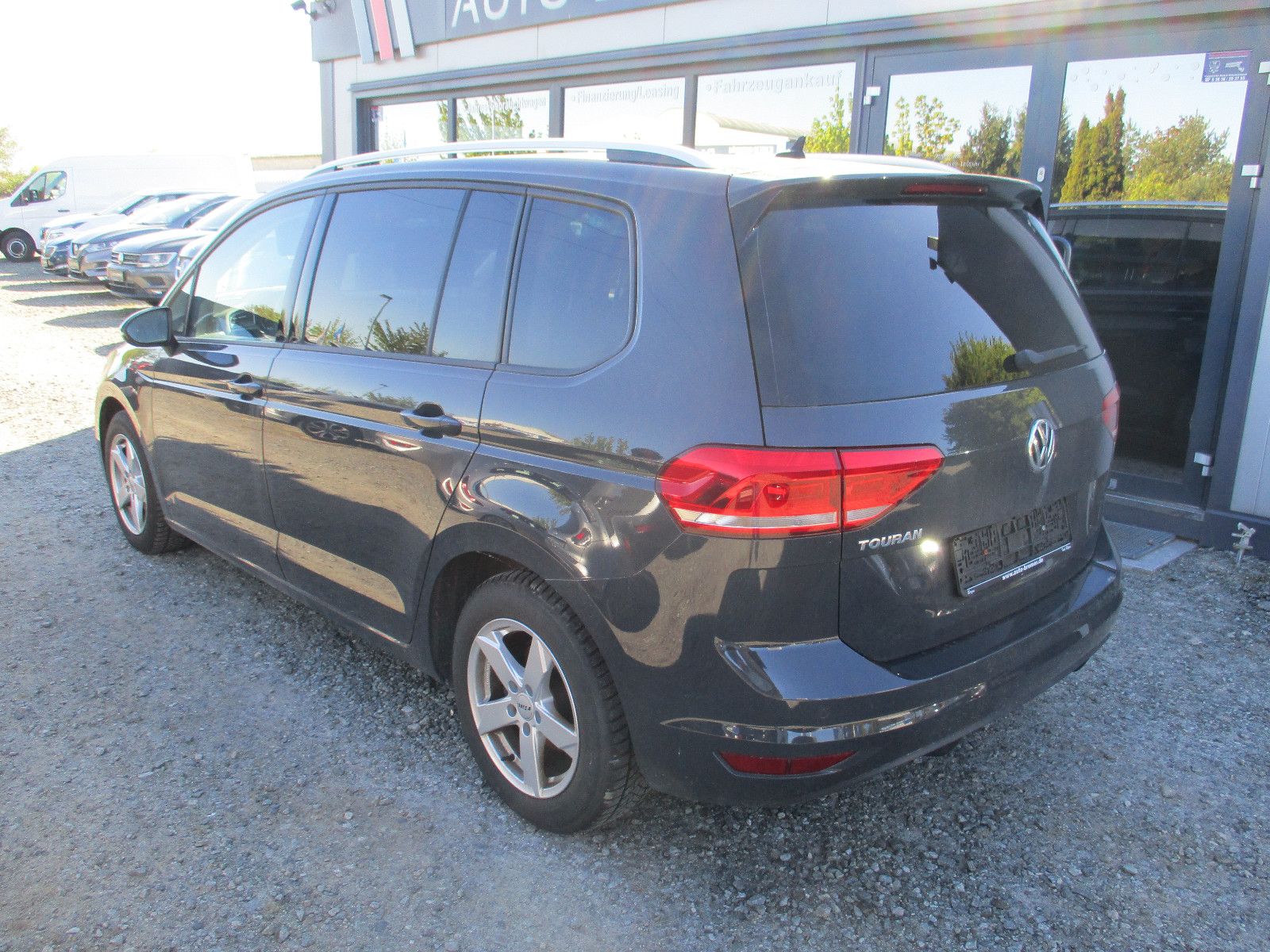 Fahrzeugabbildung Volkswagen Touran  1.6 TDI BMT  Automatik Join  AHK