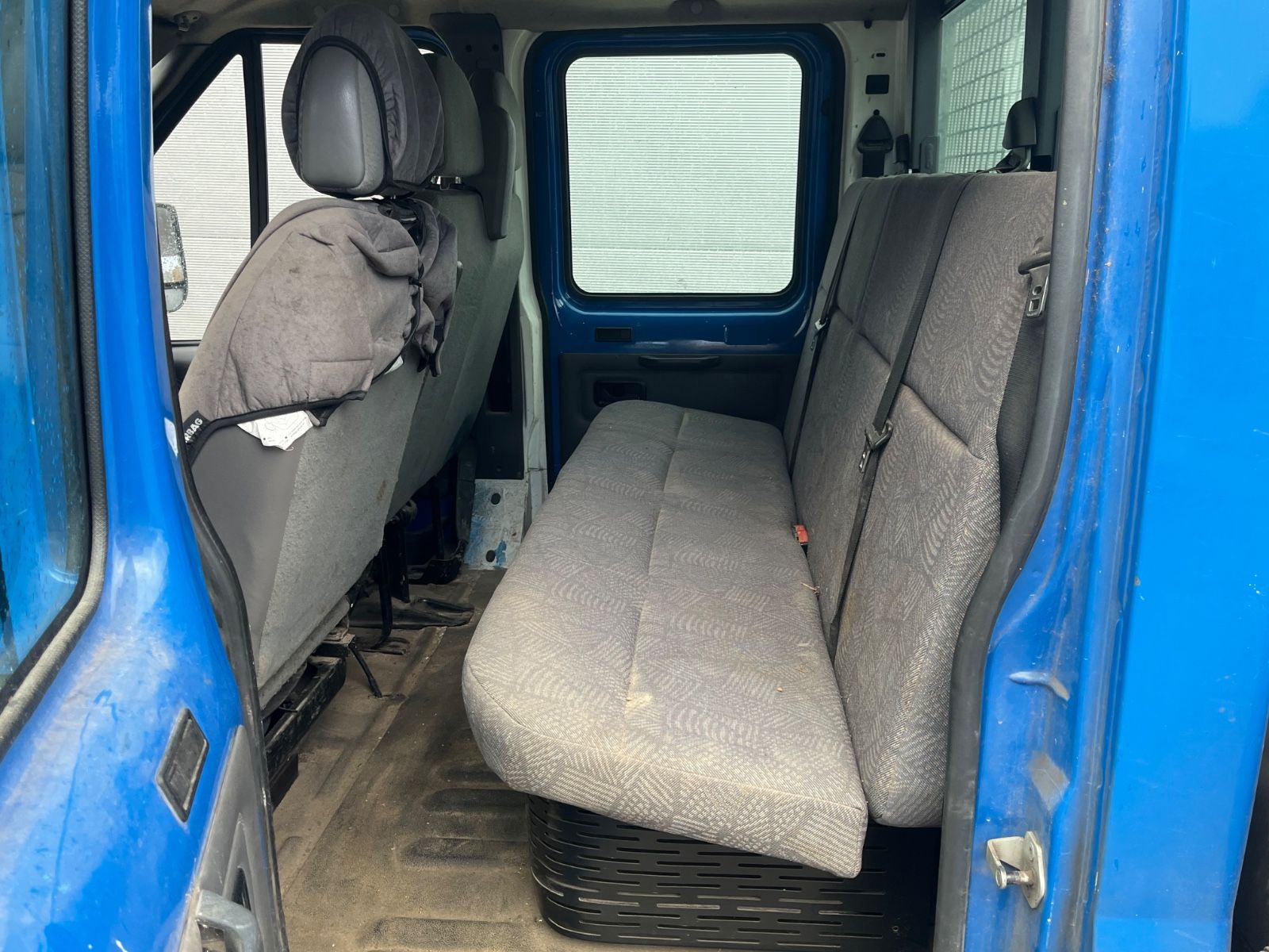 Fahrzeugabbildung Ford Transit Pritsche 2.4 FT 330 Mittel