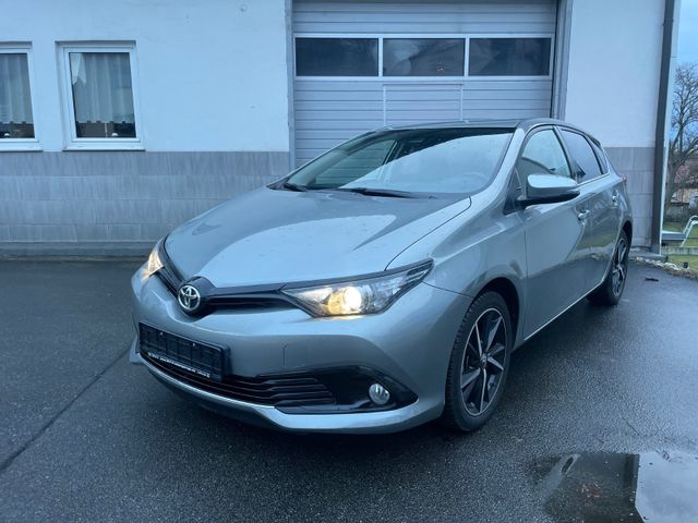 Toyota Auris Team D 1,2 Turbo Rentnerfahrzeug