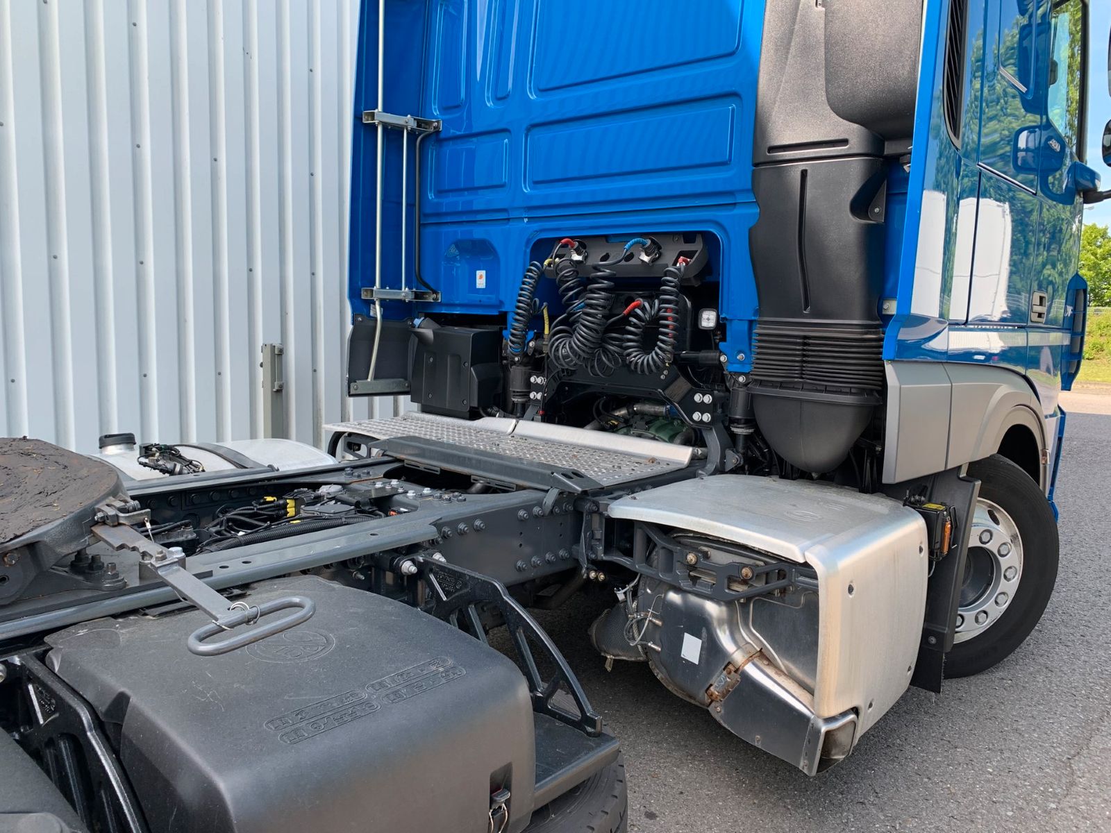 Fahrzeugabbildung DAF FT XF 480 SC LD